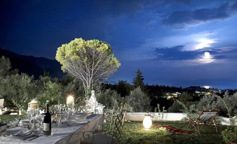 Castello Di Vista Hotel Ipsos Ngoại thất bức ảnh