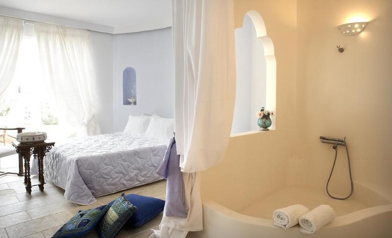 Castello Di Vista Hotel Ipsos Ngoại thất bức ảnh